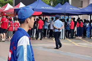 库汤嘴集体回暖 申京13分5板 勇士半场领先火箭10分